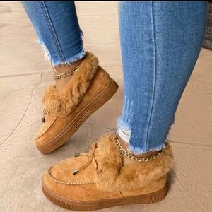 Women clothing / shoes